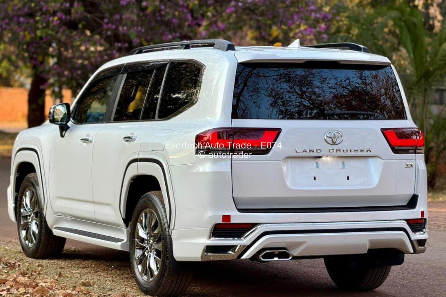 Toyota Landcruiser 300 ZX ( 2024 ) | AutoTrader