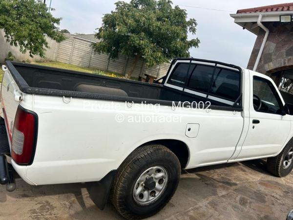 2017 - Nissan  NP300 Hardbody