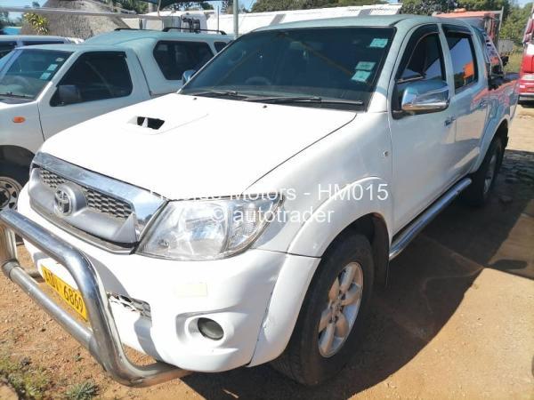 2010 - Toyota  Hilux