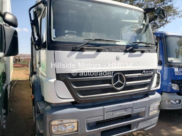 2009 - Mercedes Benz Axor