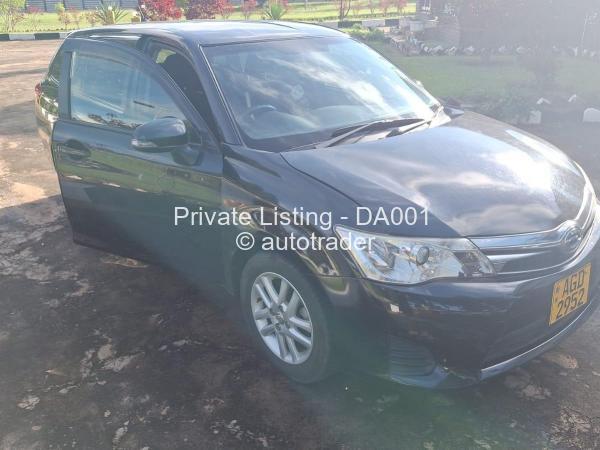 2014 - Toyota  Fielder