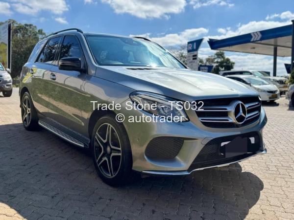 2017 - Mercedes Benz GLE 350