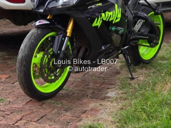 2015 - Kawasaki Ninja ZX10R