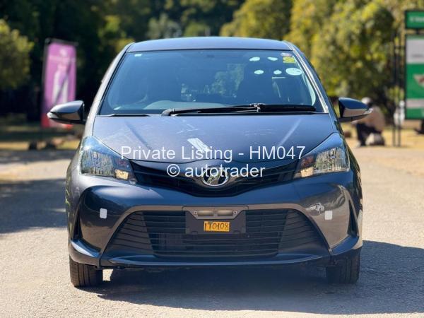 2015 - Toyota  Vitz
