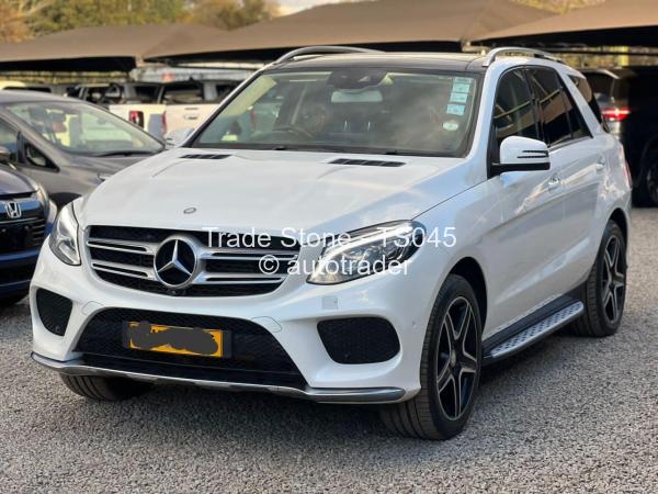 2017 - Mercedes Benz GLE 350