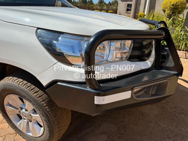2019 - Toyota  Hilux