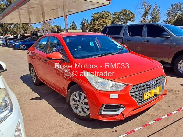 2019 - Hyundai  Accent