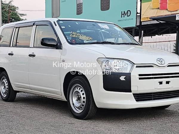 2015 - Toyota  Probox