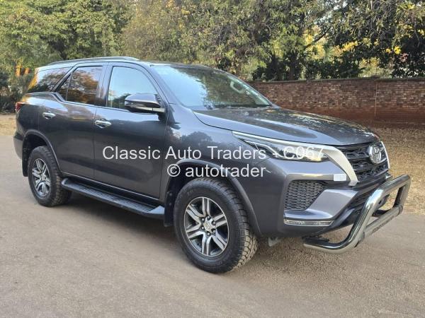 2021 - Toyota  Fortuner