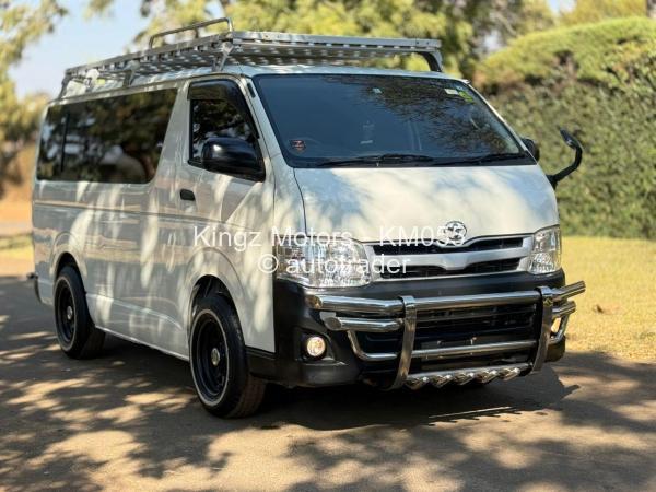 2014 - Toyota  Quantum