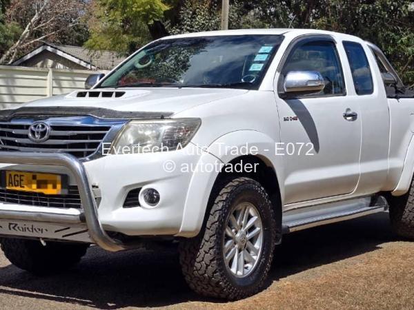 2013 - Toyota  Hilux D4D