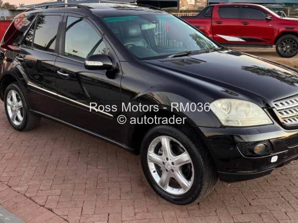 2017 - Mercedes Benz ML350