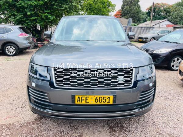 2018 - Land-Rover  Vogue