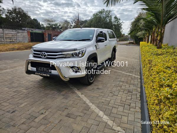 2016 - Toyota  Hilux