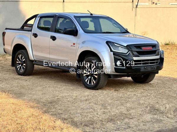 2017 - Isuzu  X - Rider