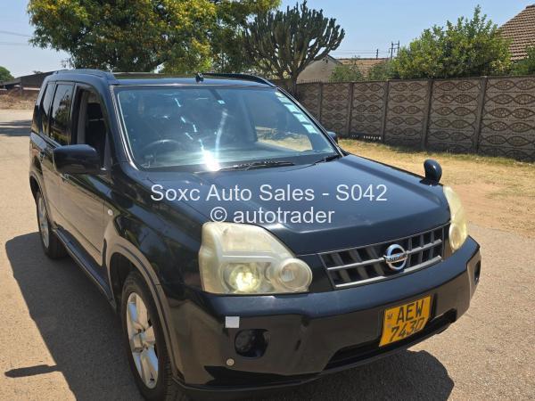 2010 - Nissan  Xtrail