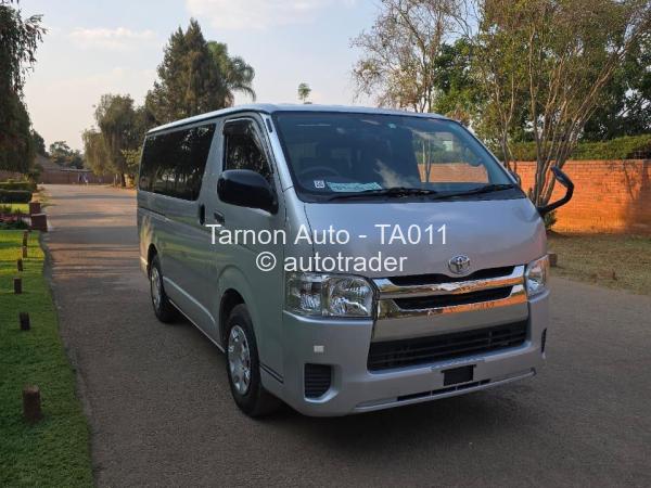 2017 - Toyota  Hiace