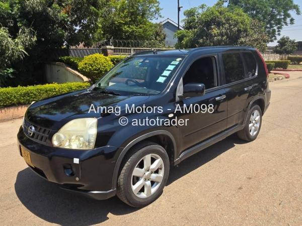 2010 - Nissan  Xtrail