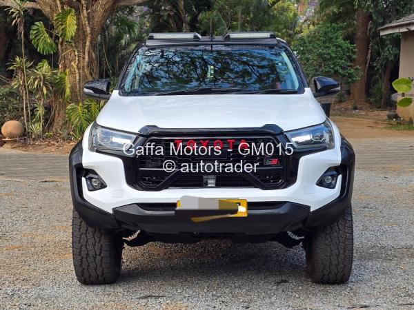 2019 - Toyota  Hilux