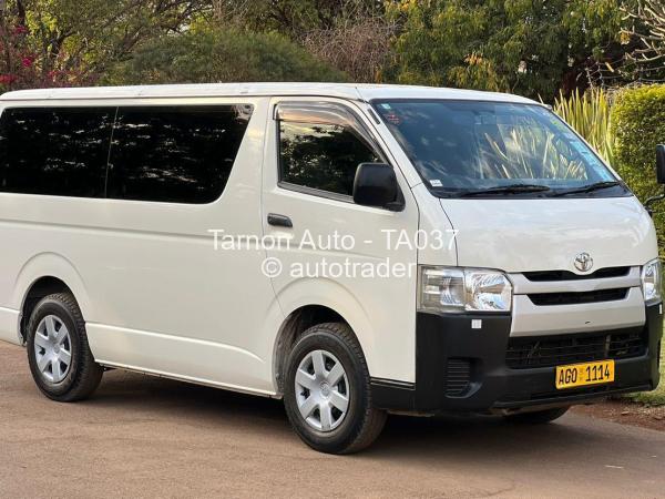 2016 - Toyota  Hiace