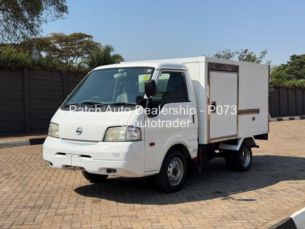 2014 - Nissan  Vanette