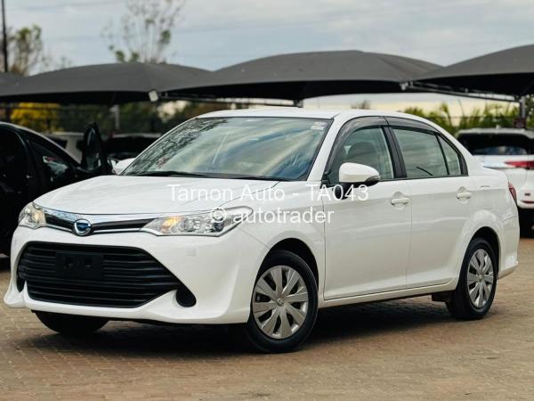 2016 - Toyota  Axio