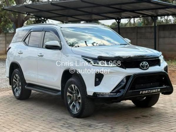 2024 - Toyota  Fortuner