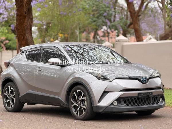 2017 - Toyota  CH-R
