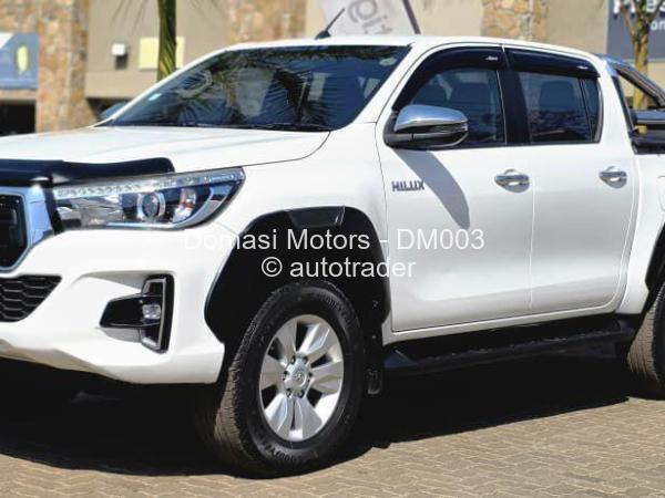 2020 - Toyota  Hilux