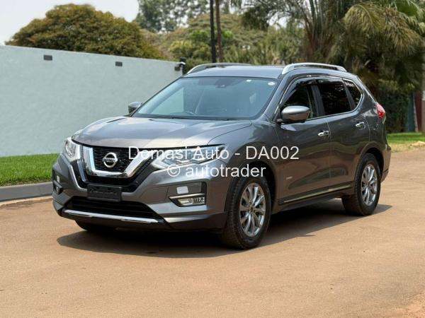 2018 - Nissan  X-Trail