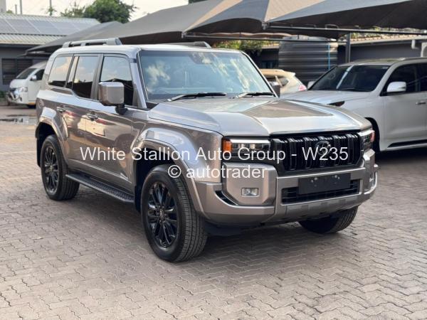 2025 - Toyota  Land Cruiser Prado