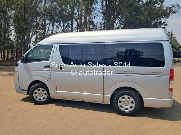 2017 - Toyota  Hiace