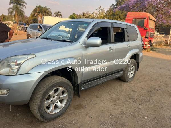 2004 - Toyota  Prado