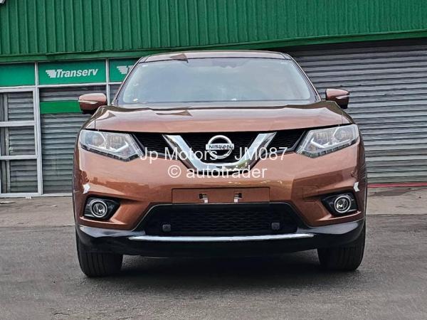 2017 - Nissan  Xtrail