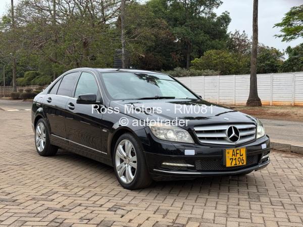 2010 - Mercedes Benz C200