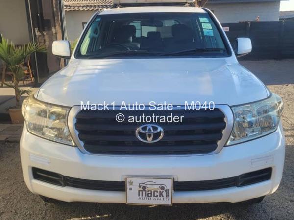 2007 - Toyota  Land Cruiser 200