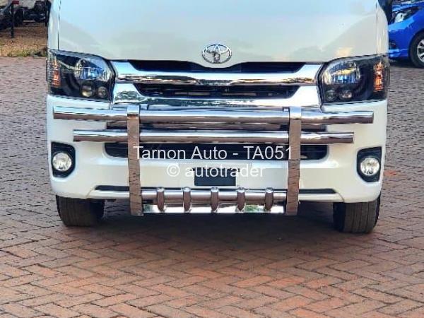 2017 - Toyota  Hiace