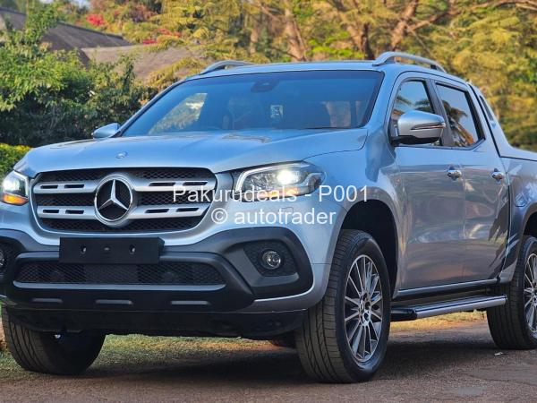 2020 - Mercedes Benz X-Class