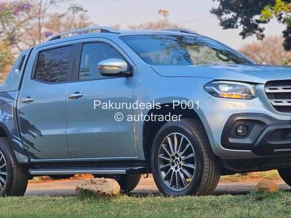 2020 - Mercedes Benz X-Class