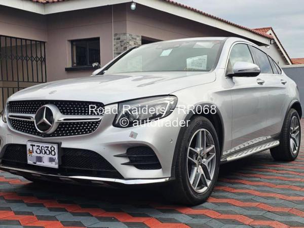 2017 - Mercedes Benz GLC