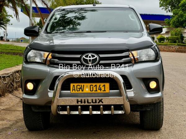 2017 - Toyota  HILUX GD6