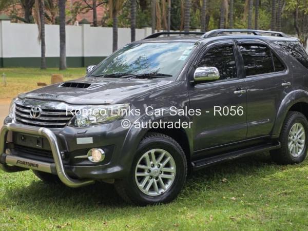 2015 - Toyota  Fortuner