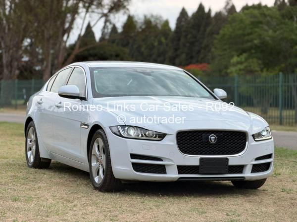 2019 - Jaguar XE
