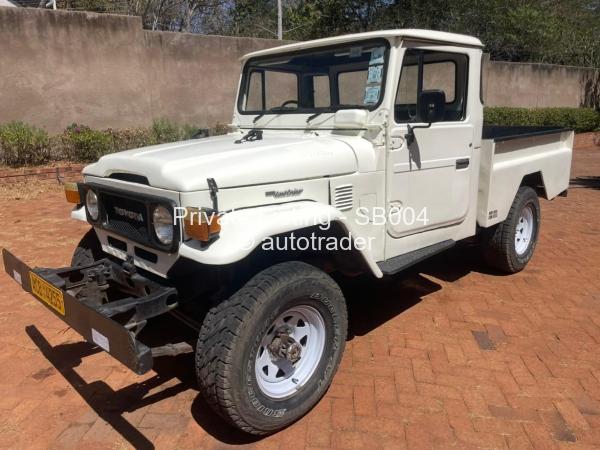 1974 - Toyota  Land Cruiser