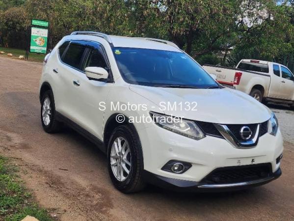 2016 - Nissan  X-Trail
