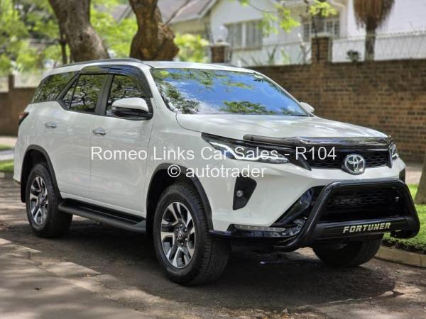 2024 - Toyota  Fortuner
