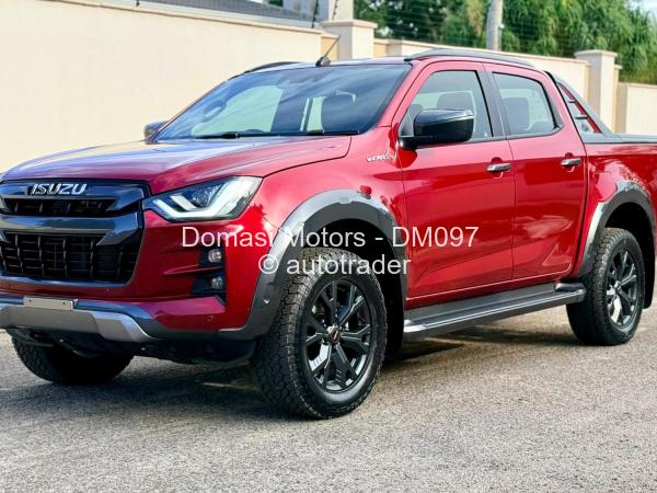 2025 - Isuzu  D-Max