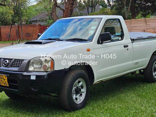 2015 - Nissan  NP300 Hardbody