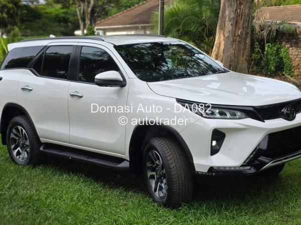 2024 - Toyota  Fortuner