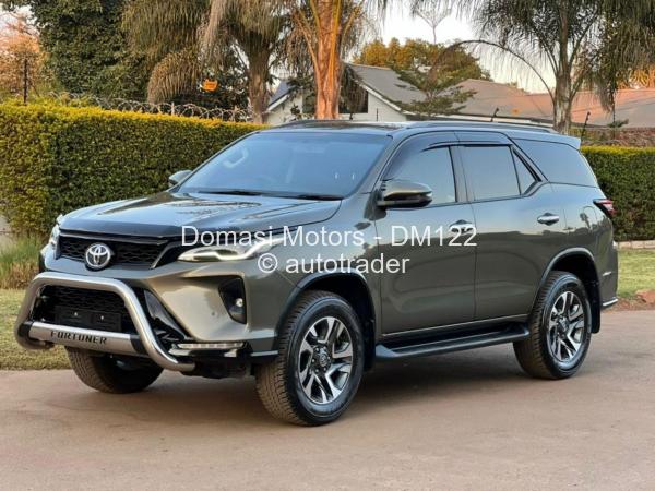 2023 - Toyota  Fortuner